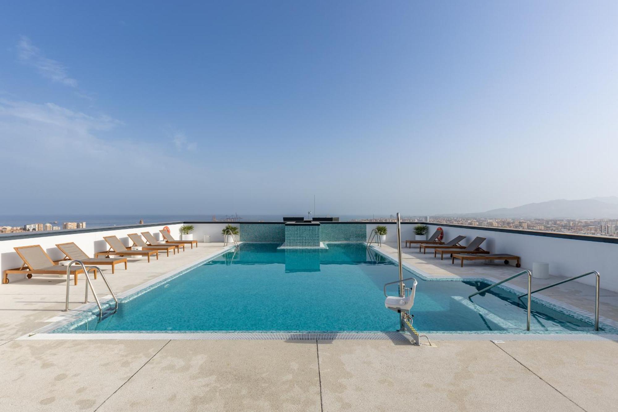 Skyline 7 Pool & Pk Free Apartamento *